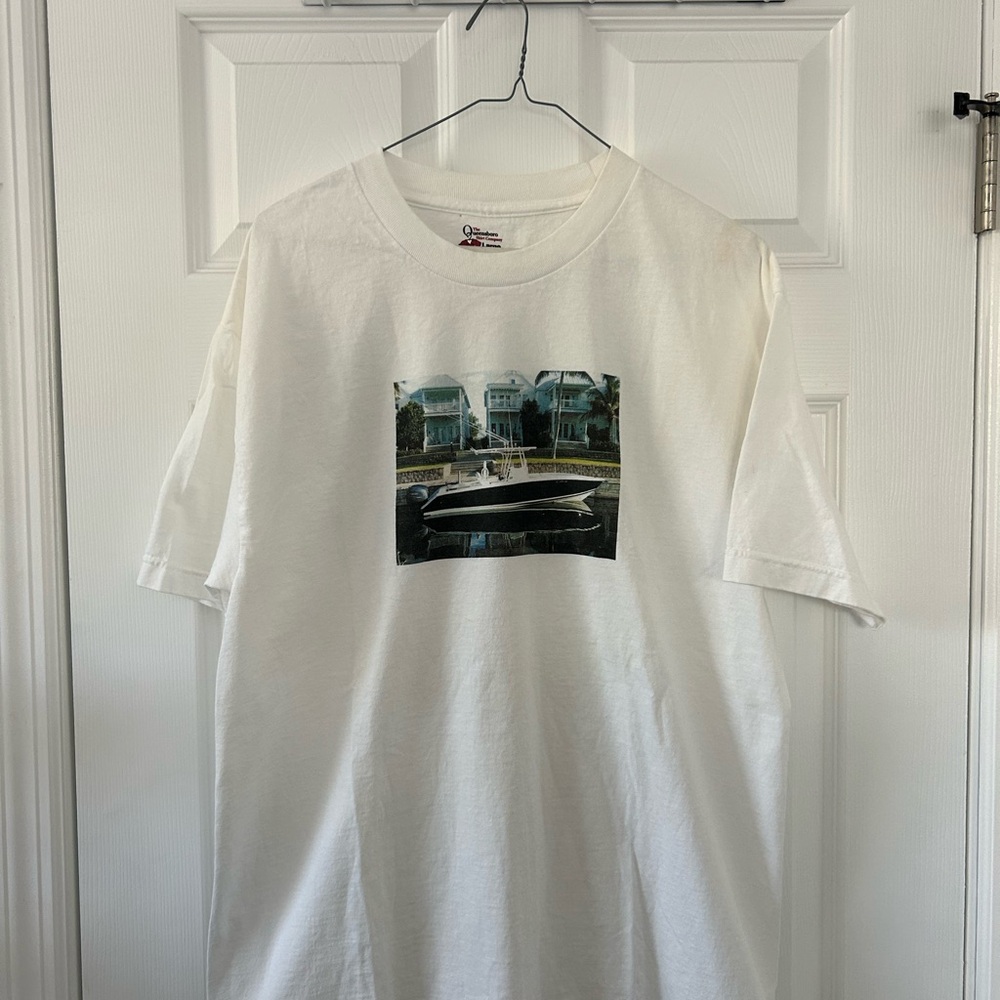 Queensboro Shirt Company L Men’s Boat Graphic T